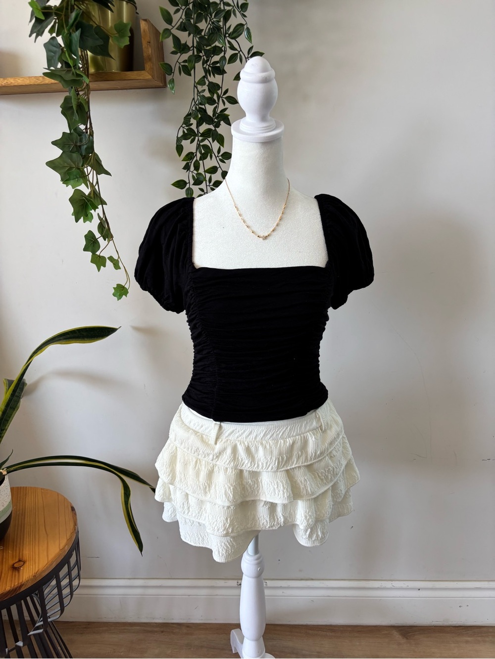 Forever 21 Black Square Neck Puff Sleeve Toplet